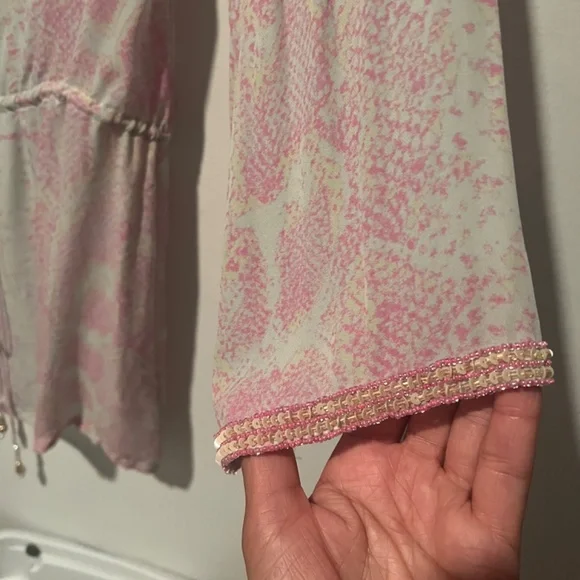 TAJ - Picture 3 of 3